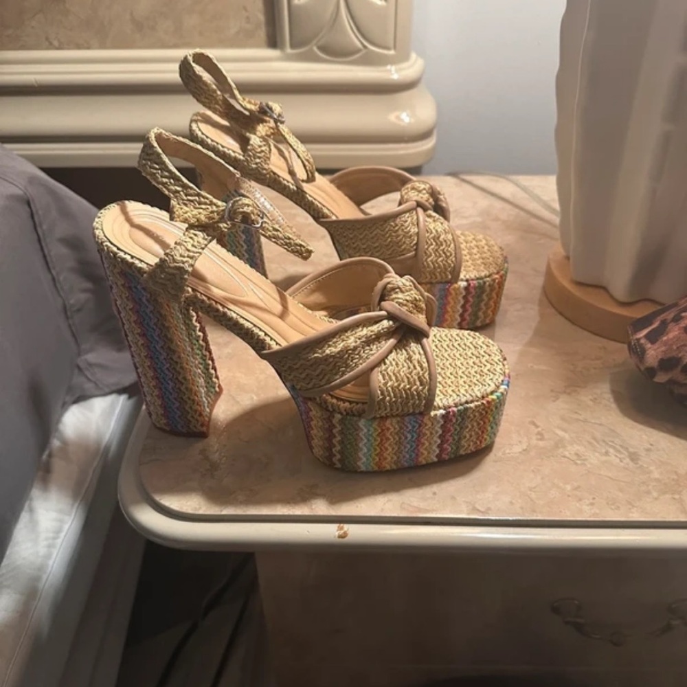Neutral Raffia Platform Sandals With Multicolor S… - image 2